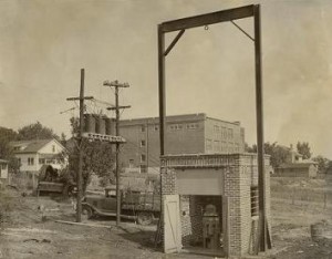 Well_No.1_7th_and_Walnut_1765ft(1929_1931)S